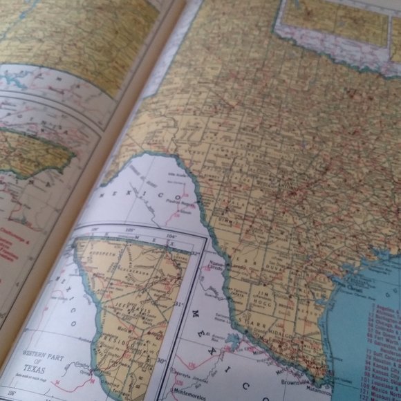 1940's Antique Atlas ("Maps & Coffee Table Displays & Primitive Decor") - Picture 7 of 11